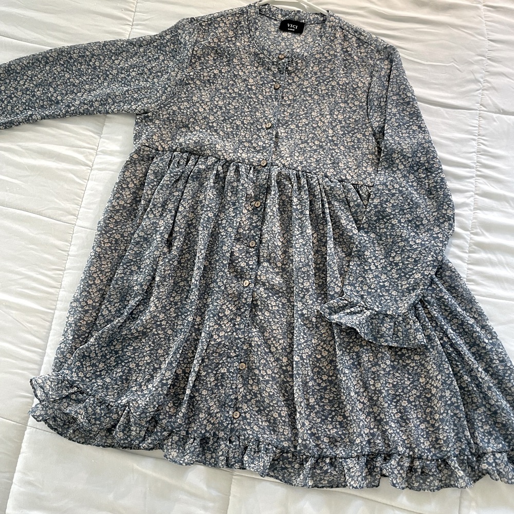 Vici long sleeve blue floral dress large